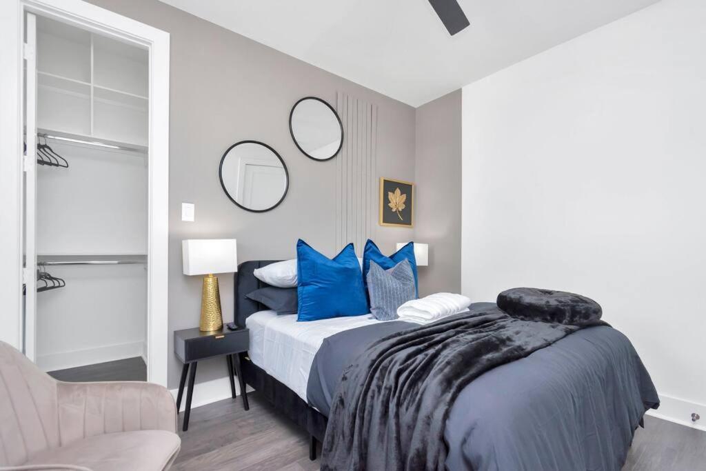 The Suite Spot! Downtown Skyline Views! Sleeps 12 Houston Bagian luar foto